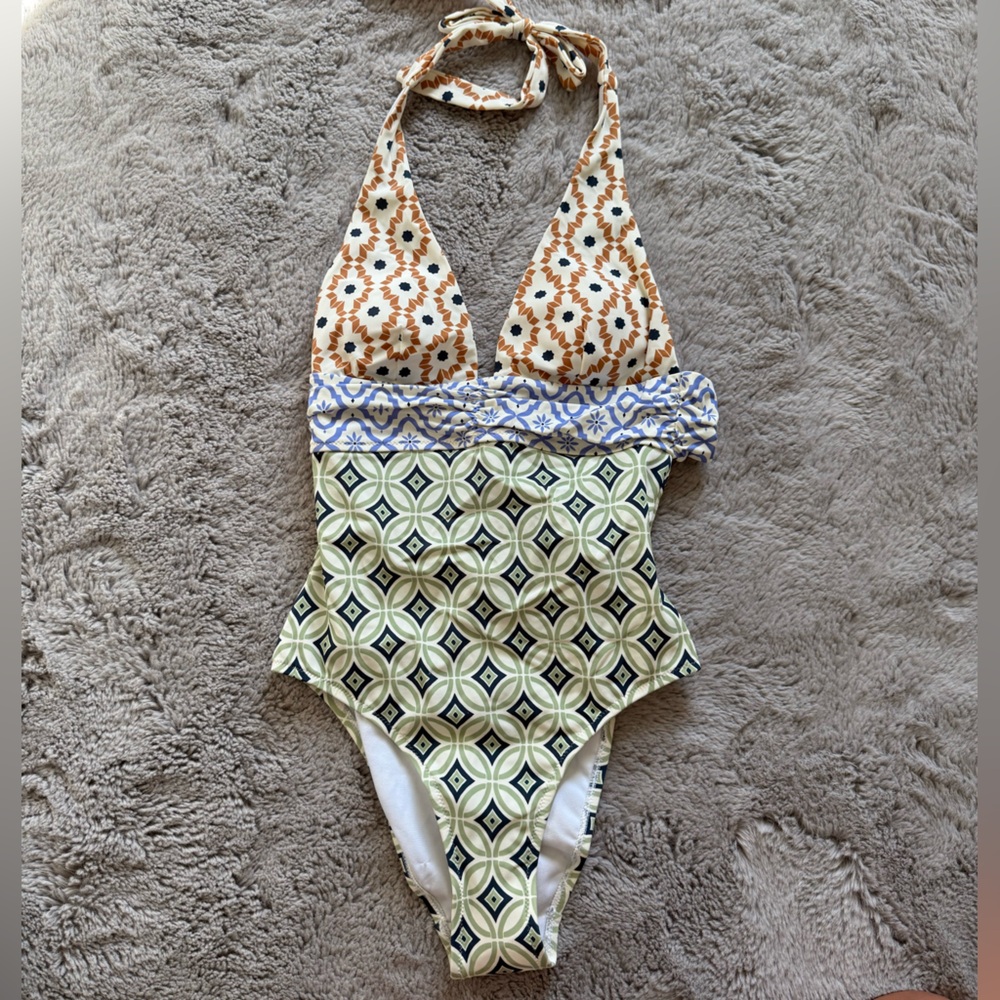 Boden women’s bow detail halter swimsuit - Picture 6 of 11